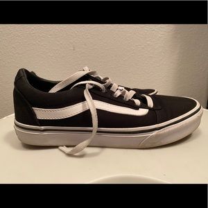 Women's Vans of the Wall